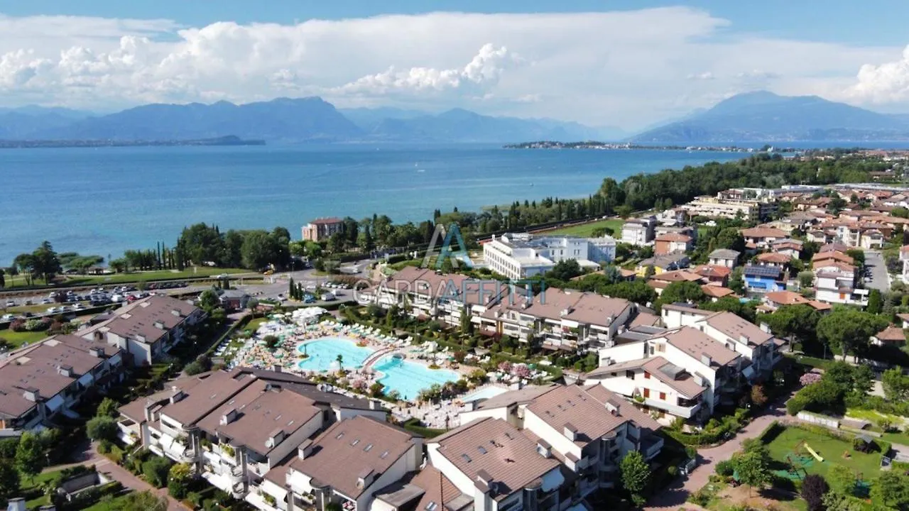 Corallo Apartment - 3 Piscine E Un Bar - Desenzano Desenzano del Garda