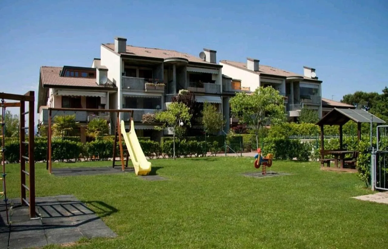 Corallo Apartment - 3 Piscine E Un Bar - Desenzano Desenzano del Garda 0*,